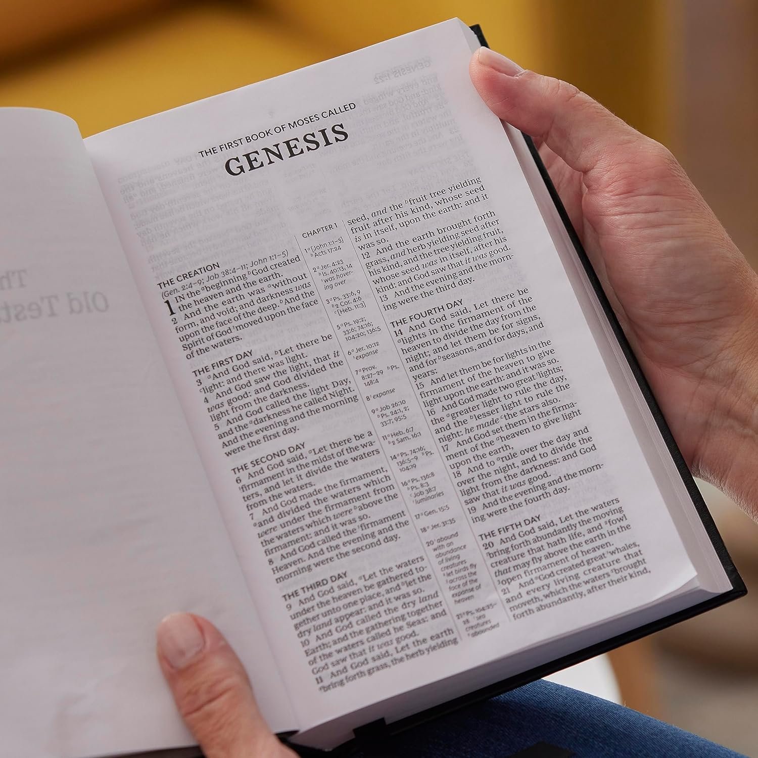 KJV Holy Bible: Compact Bible with 43,000 Center-Column Cross References, Black Hardcover, Red Letter, Comfort Print: King James Version - Image 4