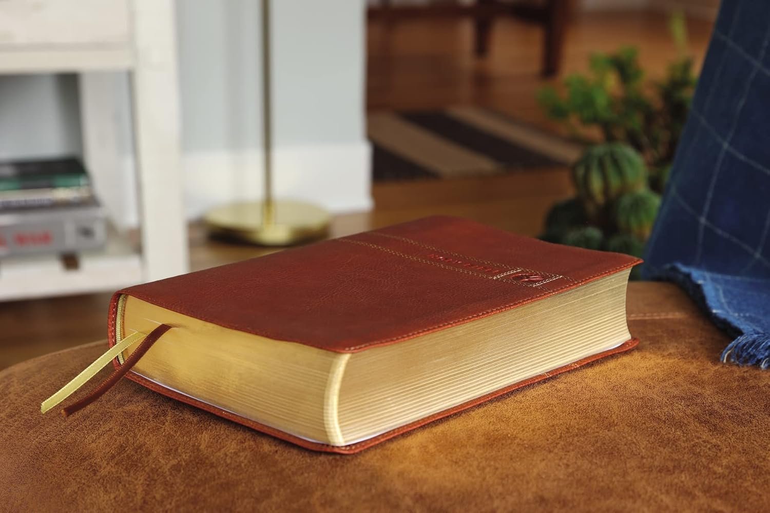 NIV, Men's Devotional Bible (By Men, for Men), Leathersoft, Brown, Comfort Print - Image 2