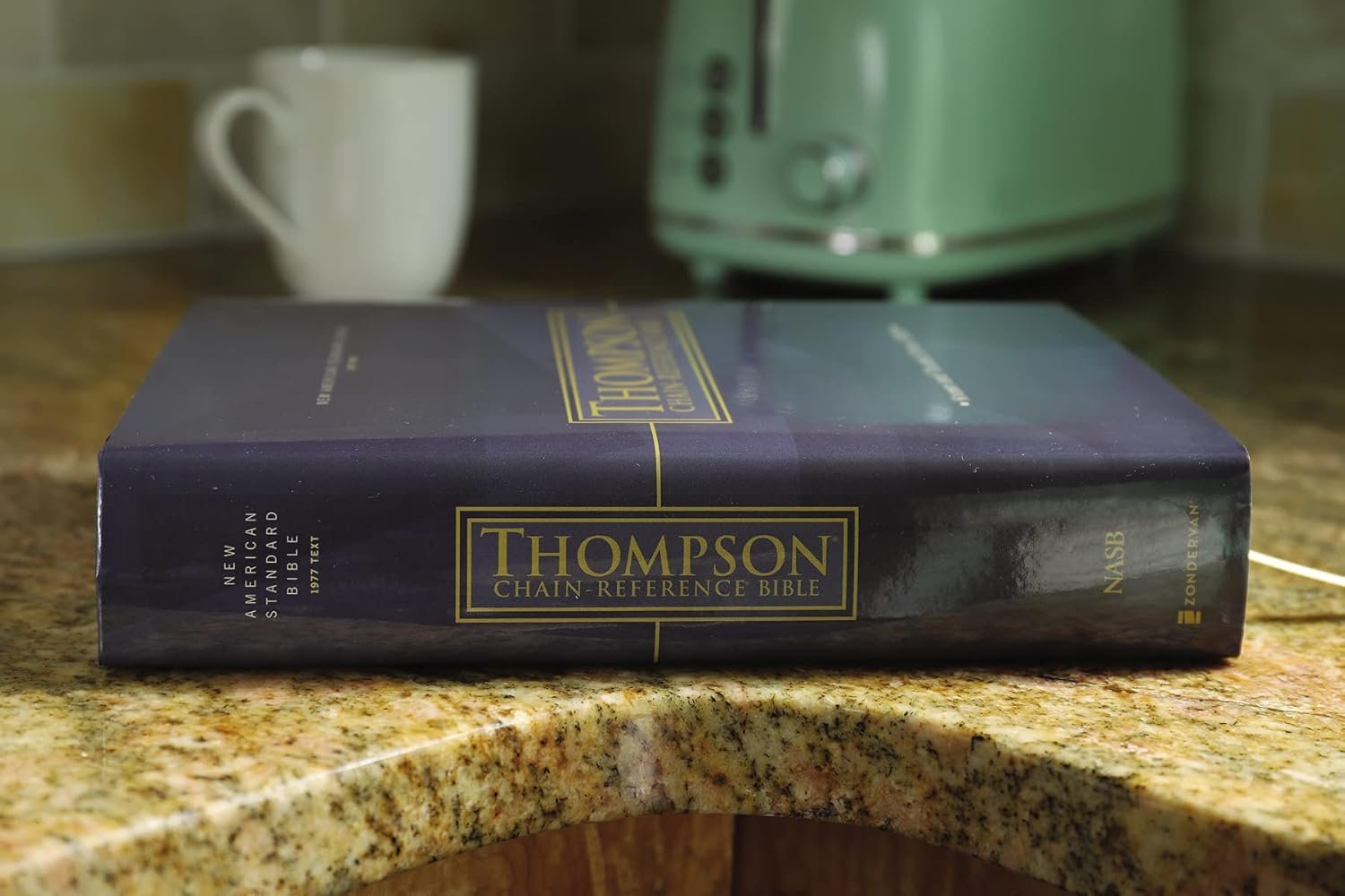 NASB, Thompson Chain-Reference Bible, Hardcover, Red Letter, 1977 Text Hardcover - Image 3