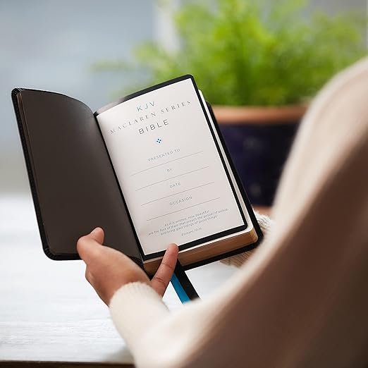 KJV Holy Bible: Compact, Black Leathersoft, Comfort Print: King James Version (Maclaren Series) - Image 2