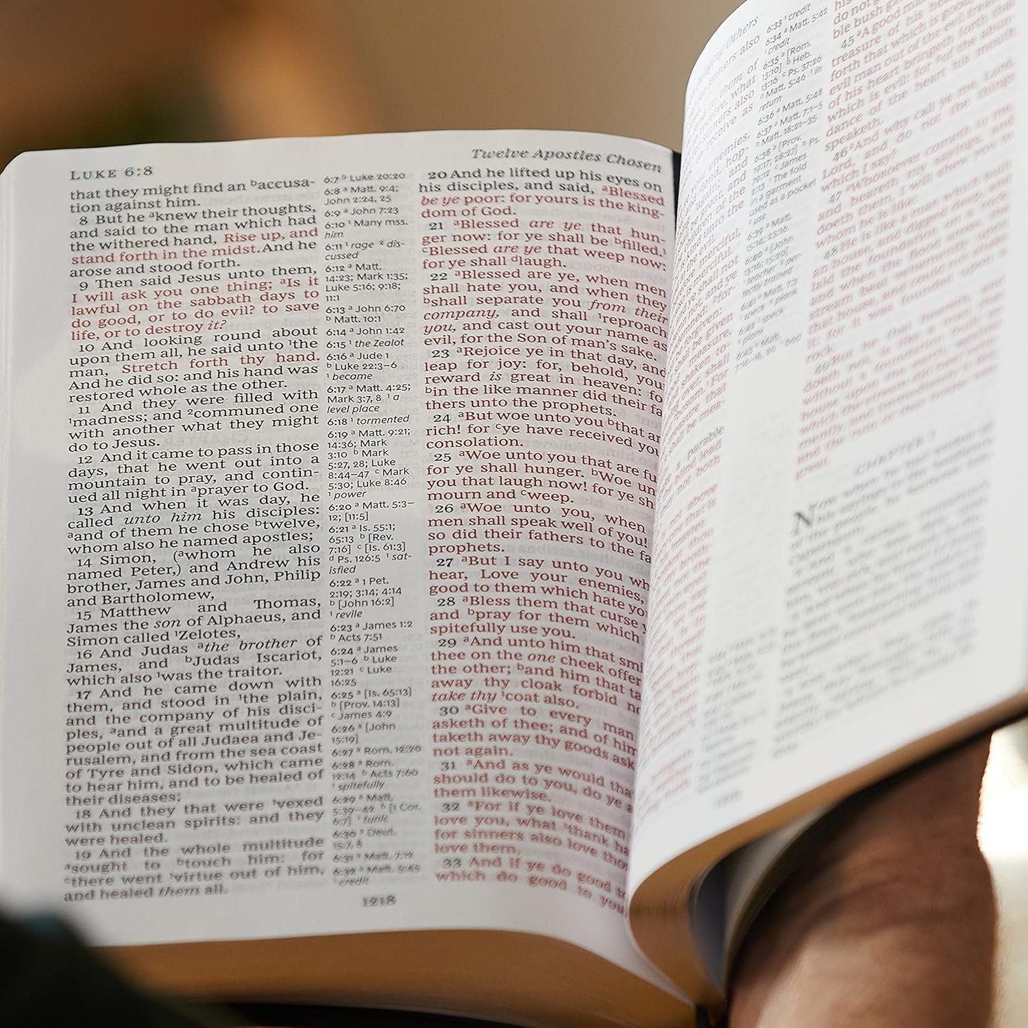 NKJV Giant Print Center-Column Ref Bible (Thumb Indexed, Burgundy Leatherflex) - Image 3