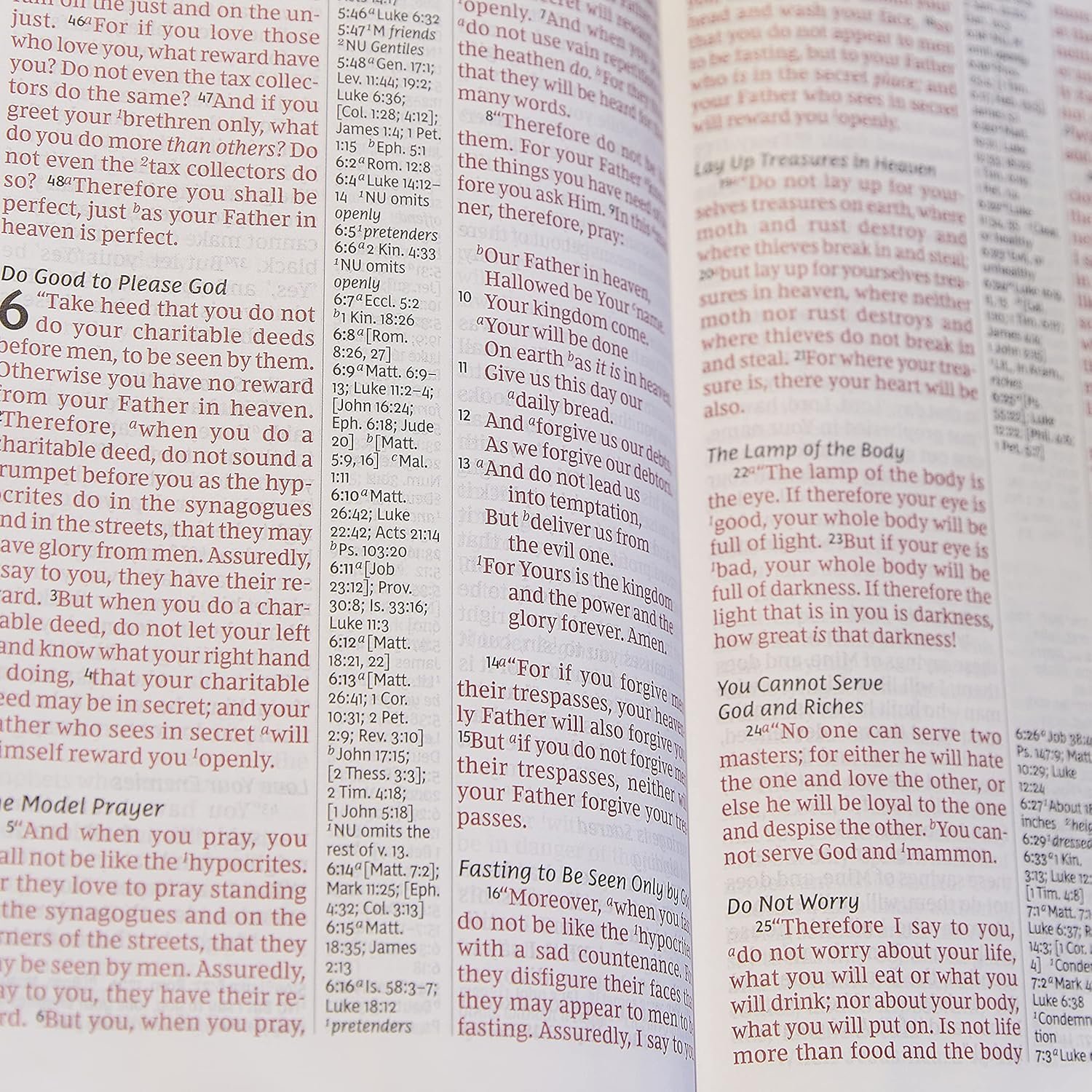 NKJV Giant Print Center-Column Ref Bible (Thumb Indexed, Burgundy Leatherflex) - Image 4