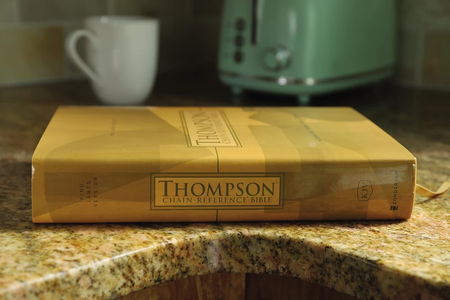 KJV, Thompson Chain-Reference Bible, Hardcover, Red Letter - Image 3