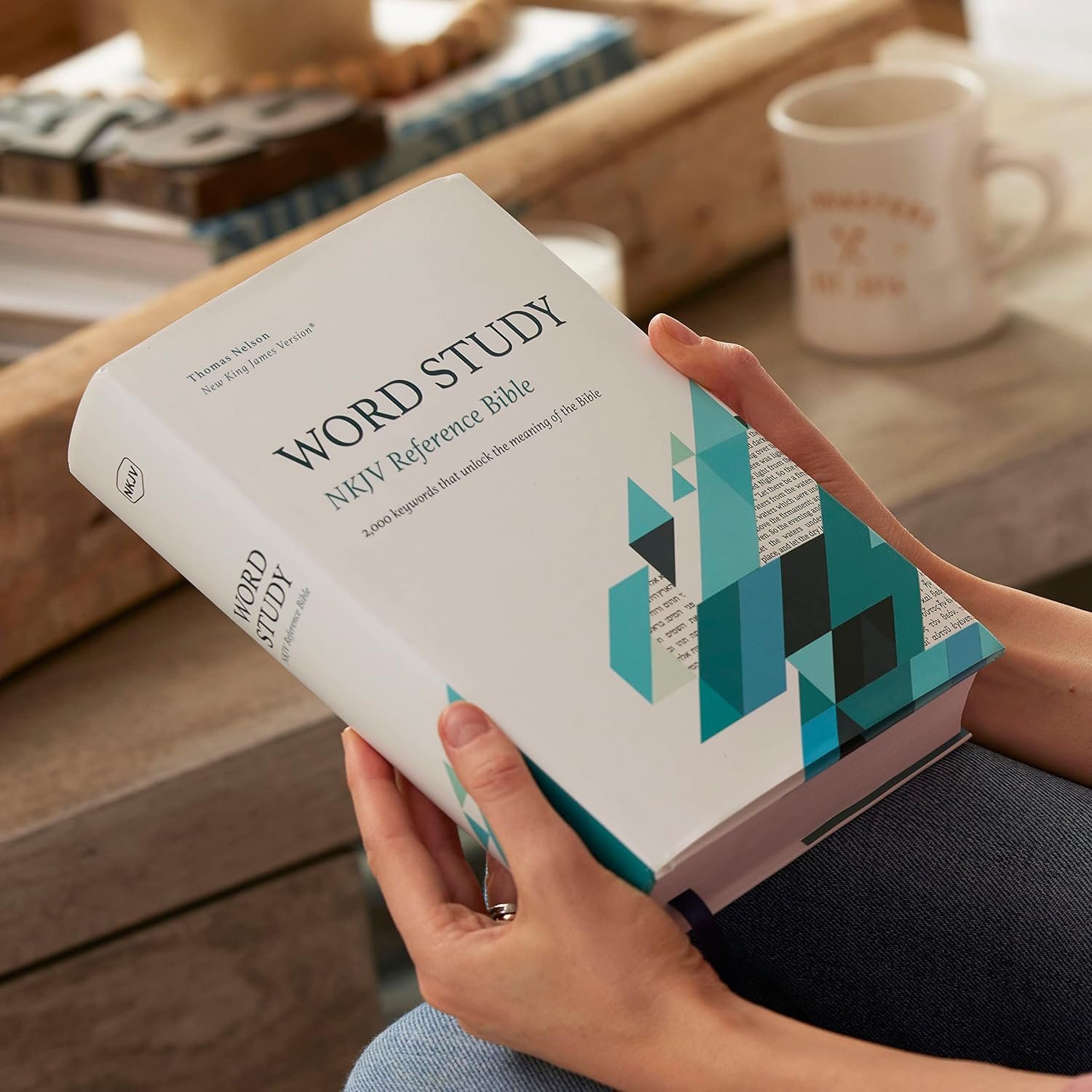 NKJV, Word Study Reference Bible, Hardcover, Red Letter, Thumb Indexed, Comfort Print: 2,000 Keywords that Unlock the Meaning of the Bible - Image 2