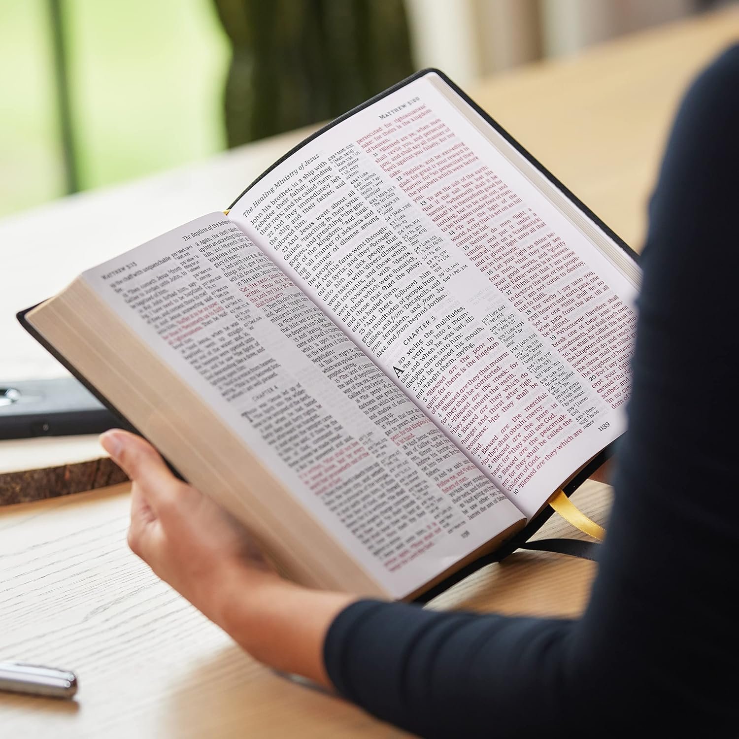 KJV Holy Bible: Large Print with 53,000 Center-Column Cross References, Brown Bonded Leather, Red Letter, Comfort Print: King James Version - Image 4